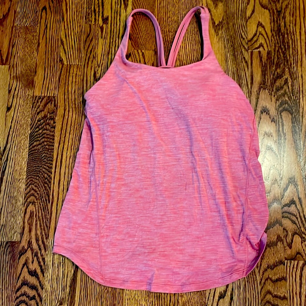 Lululemon Moment To Movement 2-In-1 Tank in Heathered Cherry size 8 EUC